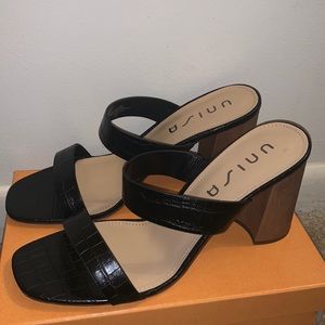 UNISA Black Snakeprint Heels